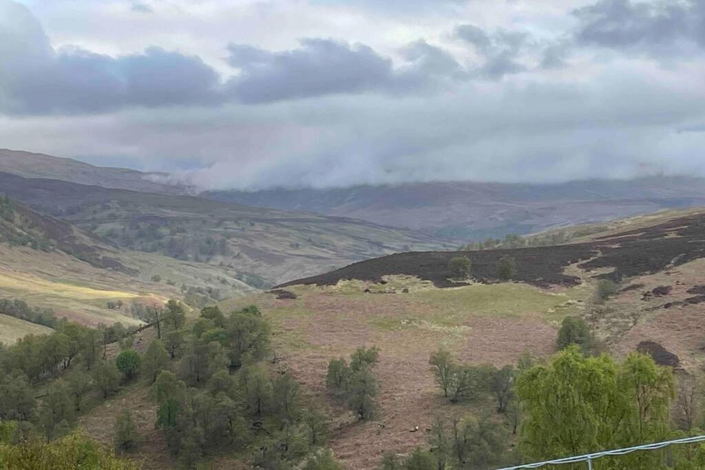 Coorie Doon Cabin! Great Scottish Welcome Fort Augustus Exterior photo